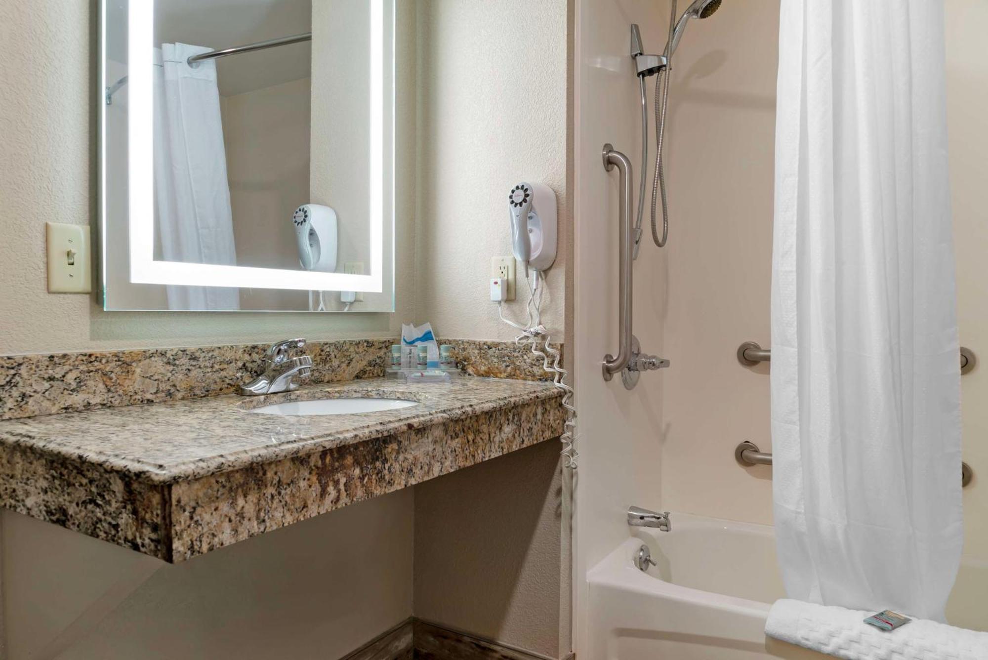 Best Western Executive Inn & Suites Grand Rapids Eksteriør billede